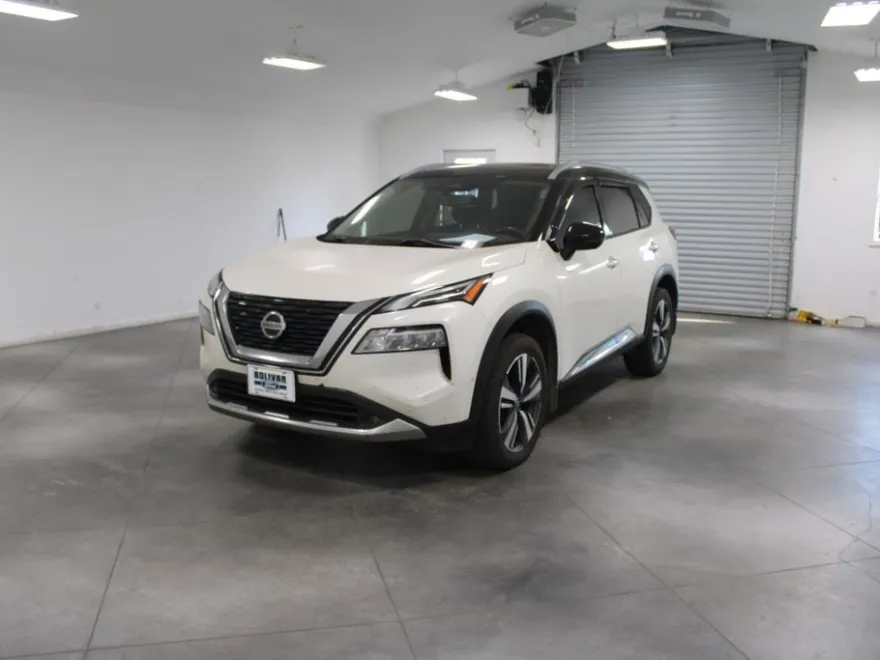 2021 Nissan Rogue Platinum photo 1