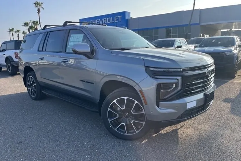 2025 Chevrolet Suburban RST photo 1