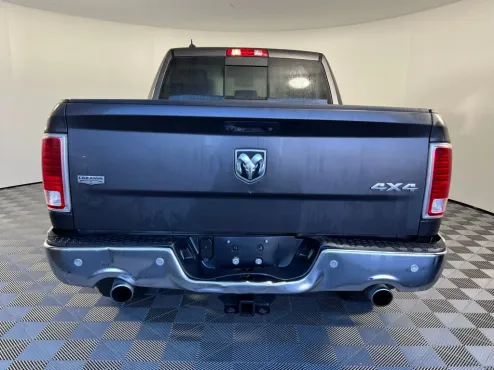 2018 Ram 1500 Laramie photo 4