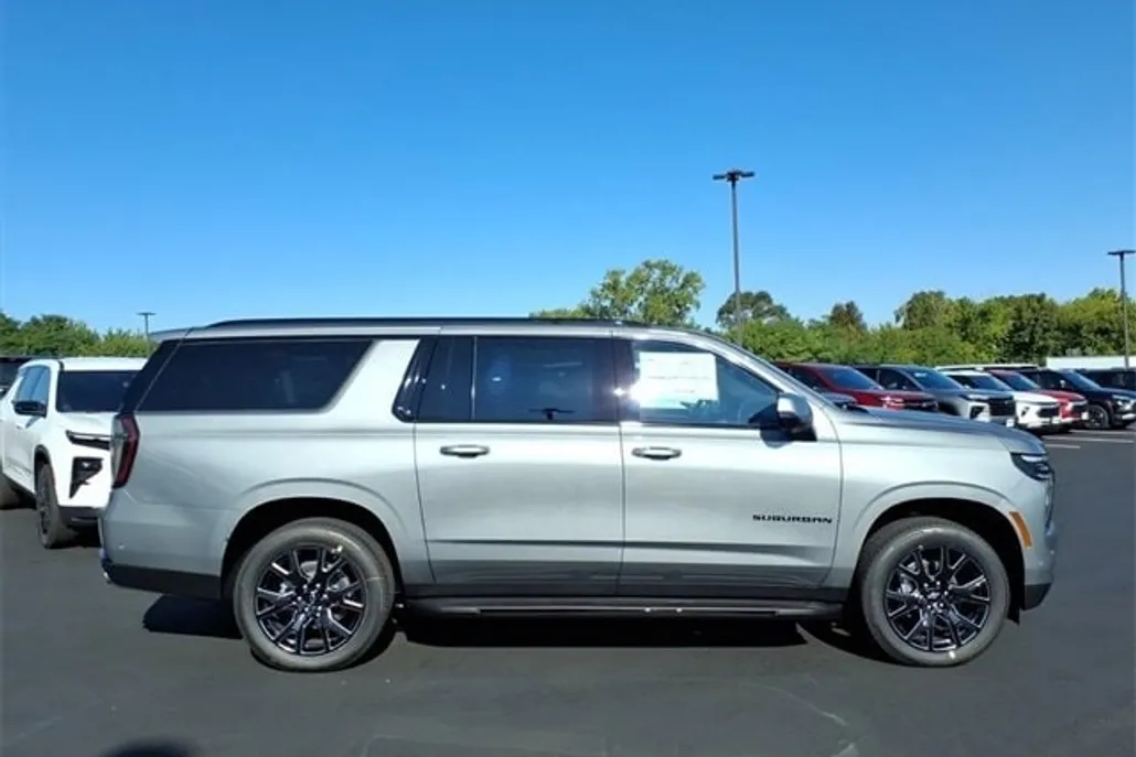 2026 Chevrolet Suburban RST photo 1