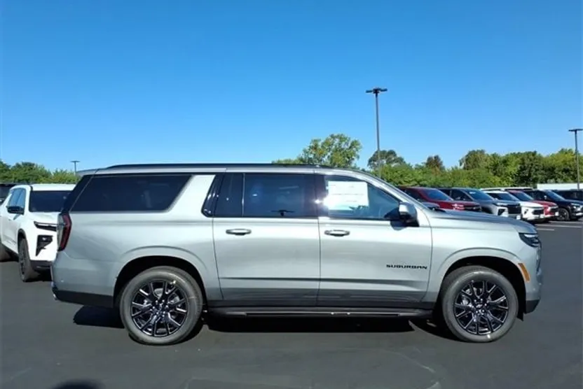 2026 Chevrolet Suburban RST photo 1