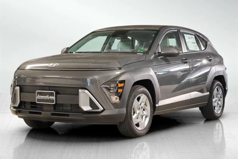 2026 Hyundai Kona SE photo 1