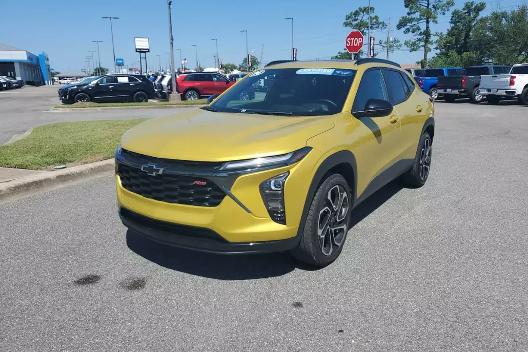 2024 Chevrolet Trax photo 1