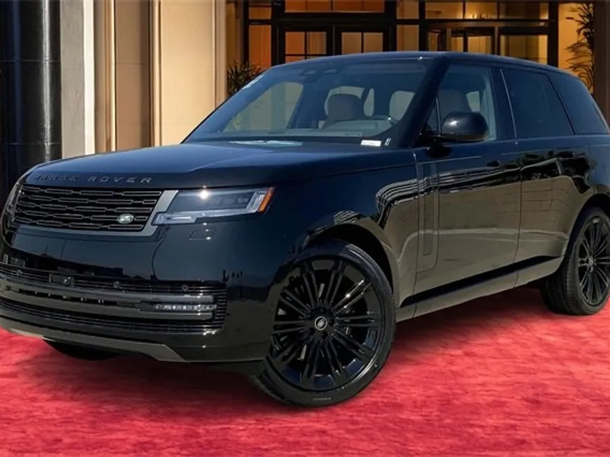 2025 Land Rover Range Rover SE photo 1
