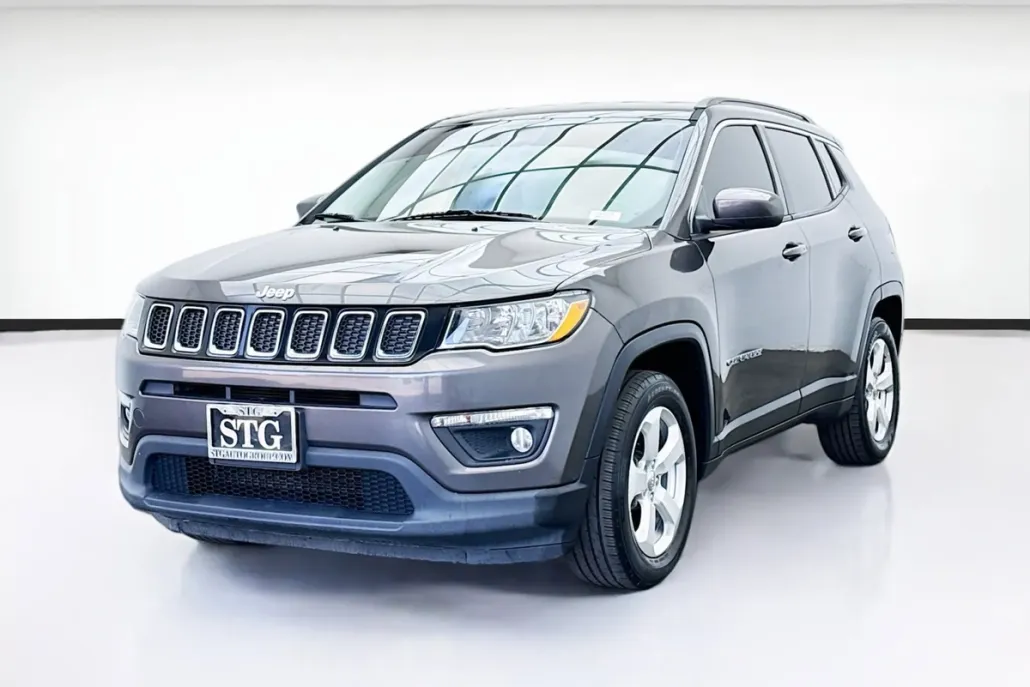 2021 Jeep Compass Latitude photo 1
