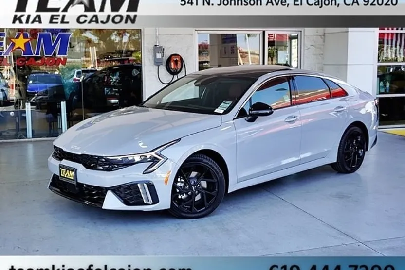 2026 Kia K5 GT-Line photo 1