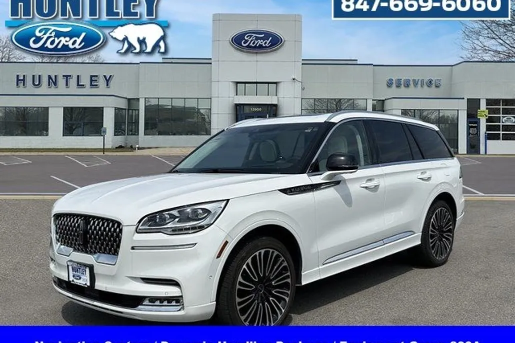 2023 Lincoln Aviator Black Label photo 1