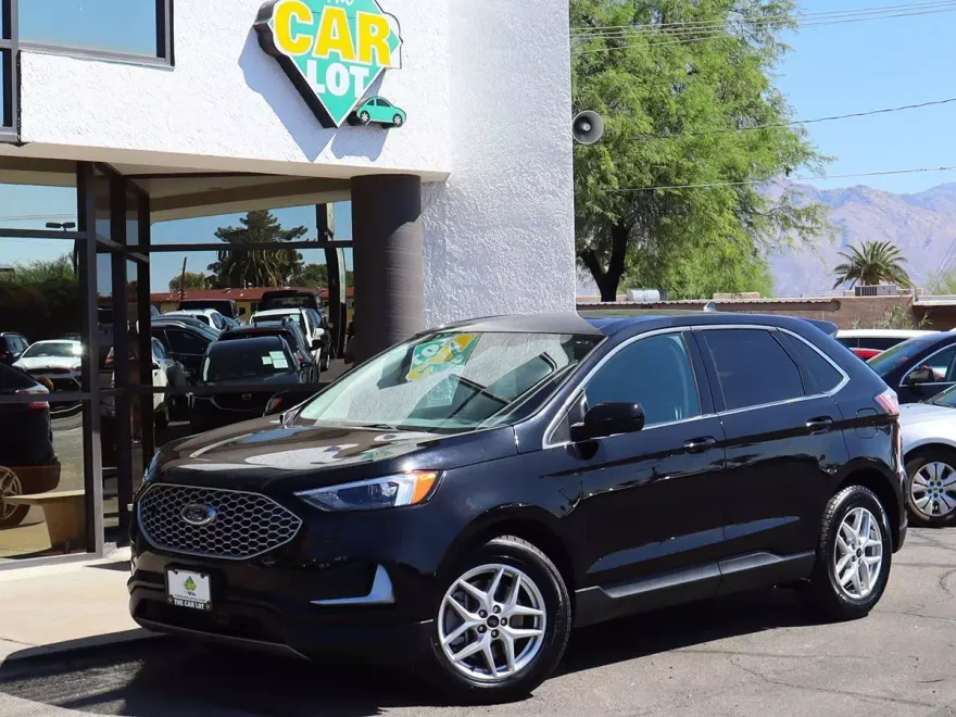 2024 Ford Edge SEL photo 1