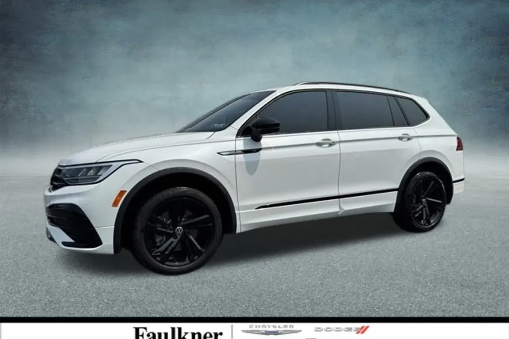 2024 Volkswagen Tiguan SE R-Line Black photo 1
