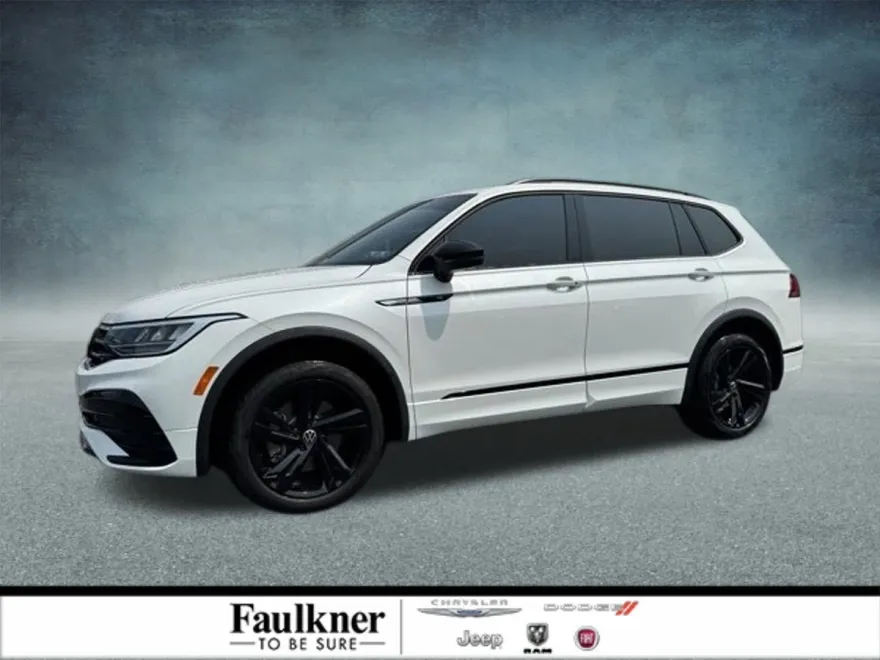 2024 Volkswagen Tiguan SE R-Line Black photo 1