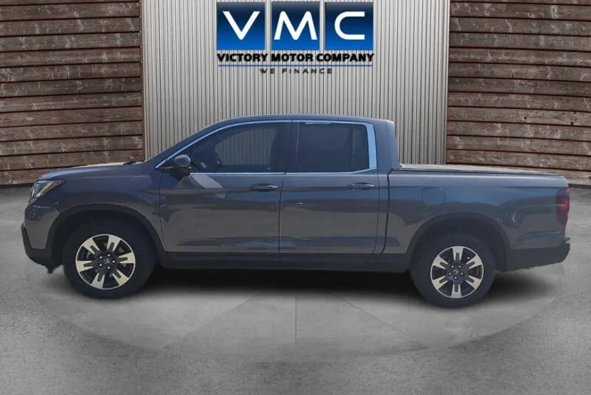 2019 Honda Ridgeline RTL-T photo 1