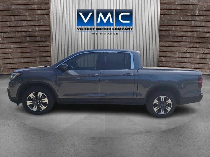 2019 Honda Ridgeline RTL-T photo 1
