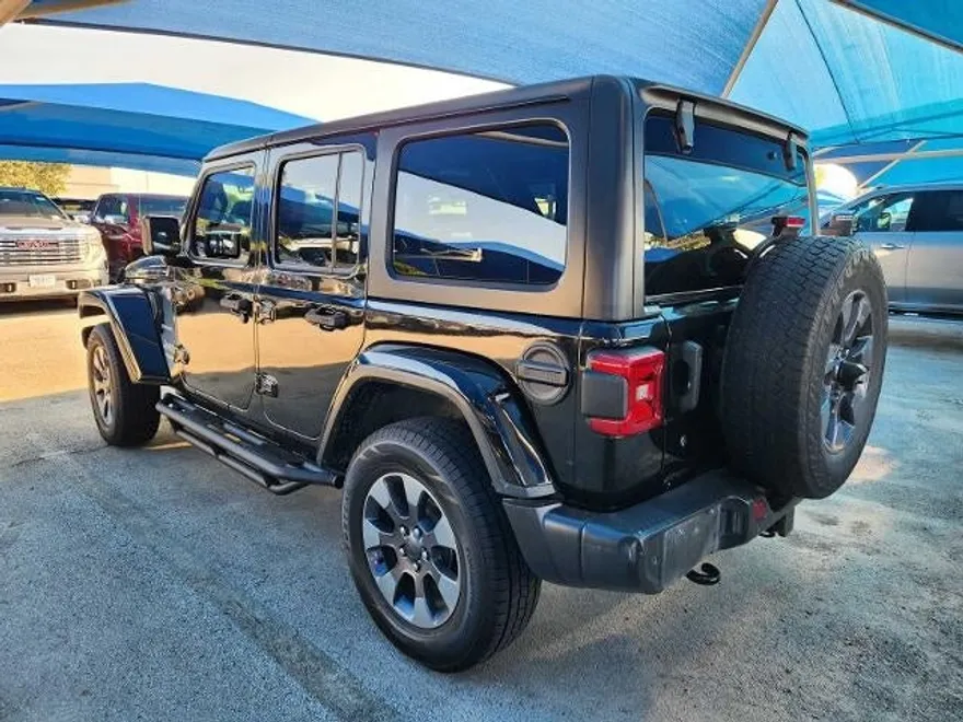 2018 Jeep Wrangler Unlimited Sahara photo 1