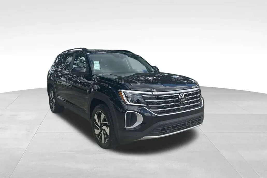 2026 Volkswagen Atlas SE Technology photo 1