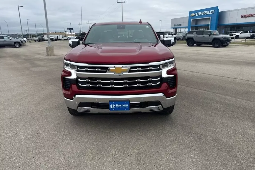 2026 Chevrolet Silverado 1500 LTZ photo 1