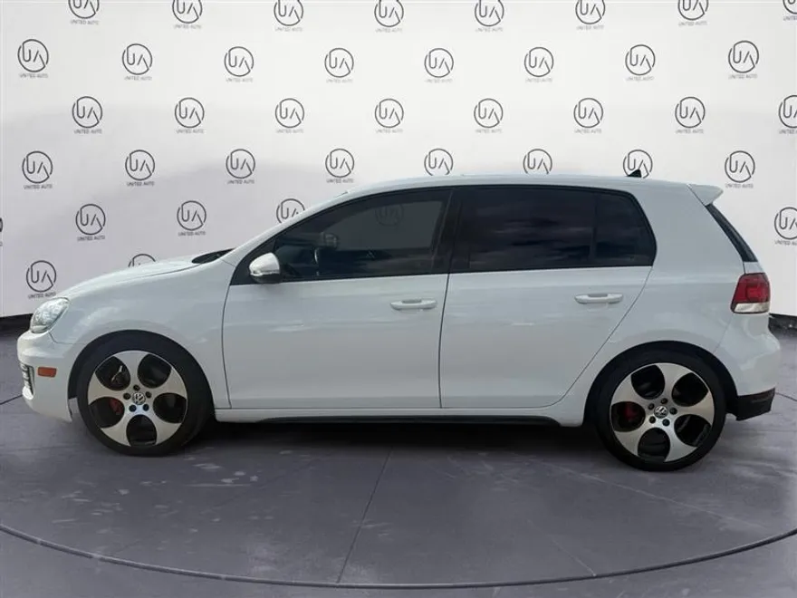 2013 Volkswagen Golf GTI photo 1