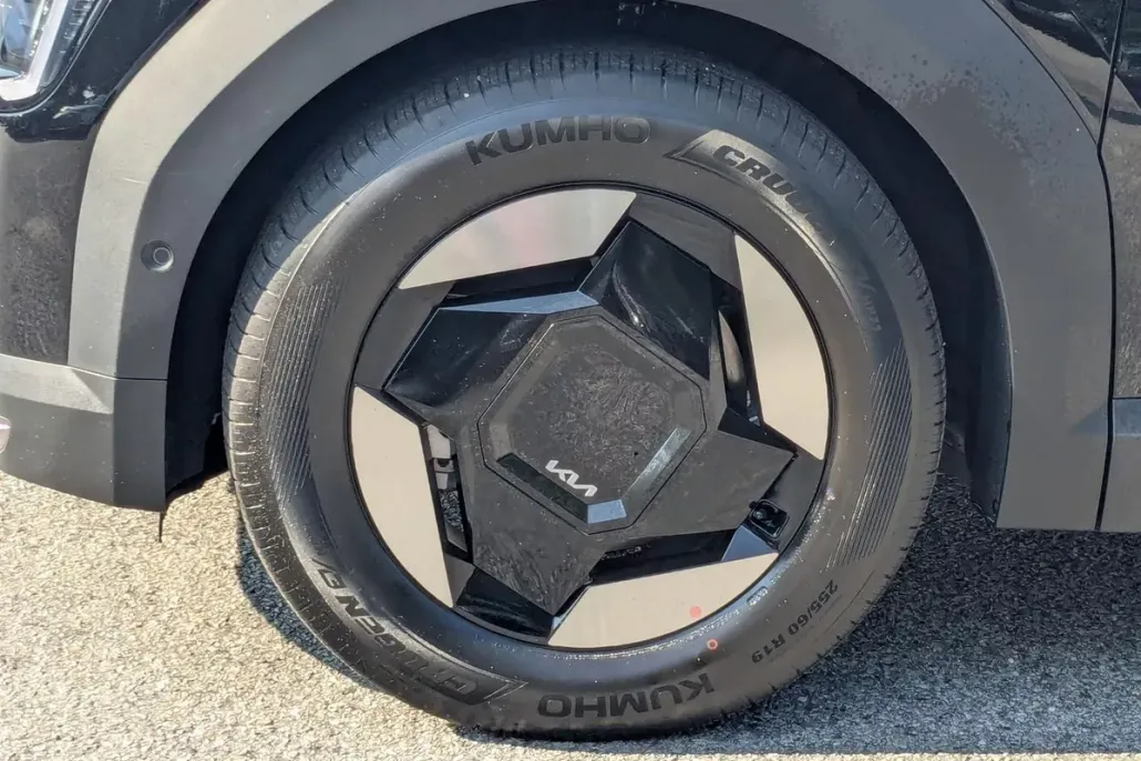 2026 Kia EV9 Wind photo 1