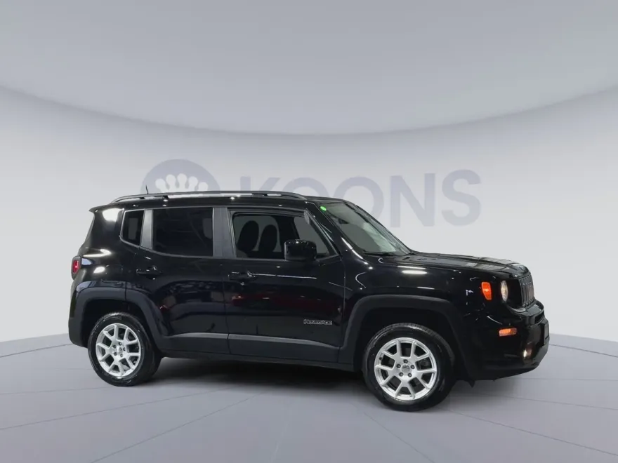 2020 Jeep Renegade Latitude photo 1