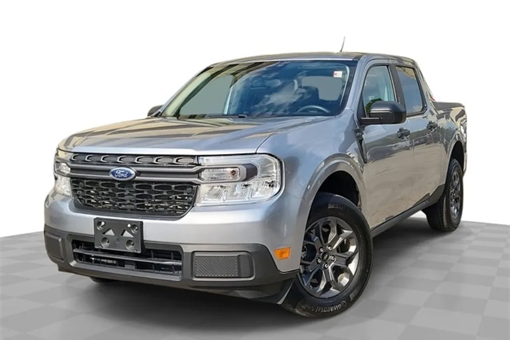 2023 Ford Maverick XLT photo 1