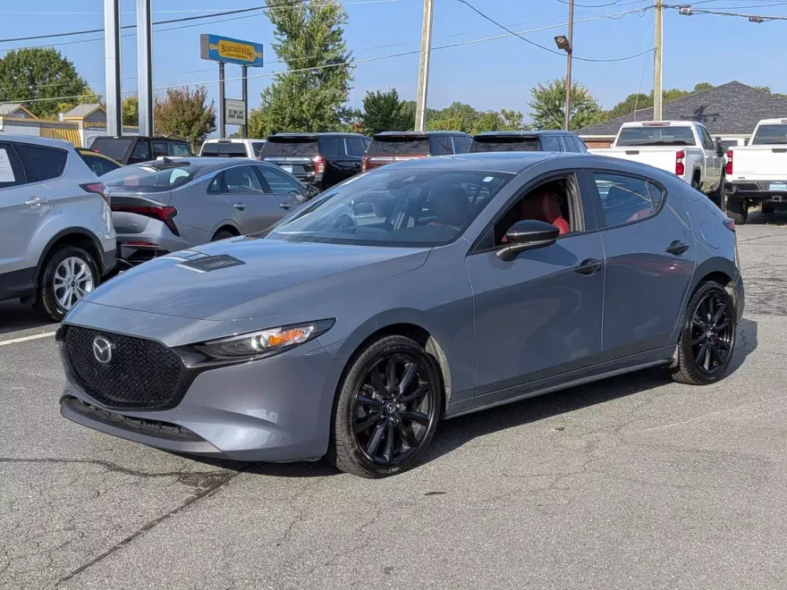 2023 Mazda Mazda3 Hatchback 2.5 s Carbon photo 1