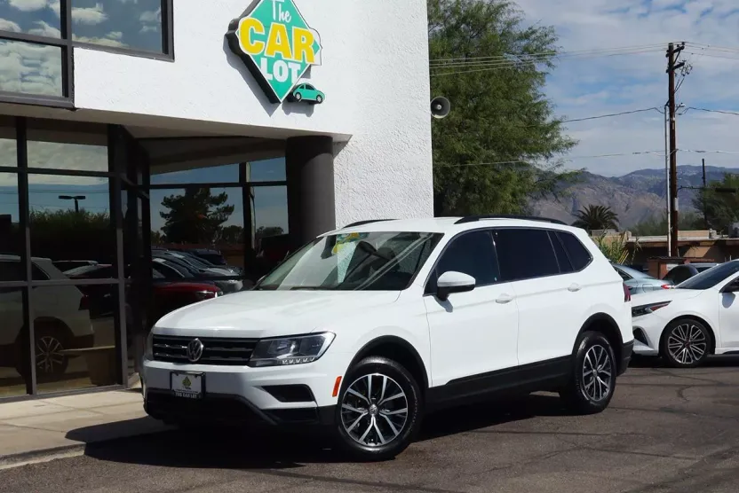 2019 Volkswagen Tiguan SE photo 1