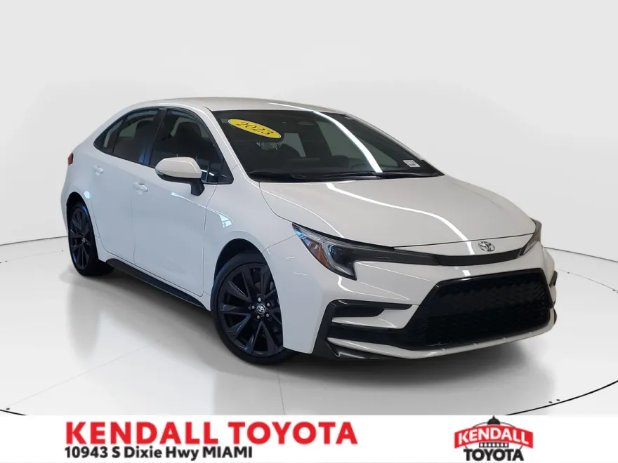 2023 Toyota Corolla SE photo 1