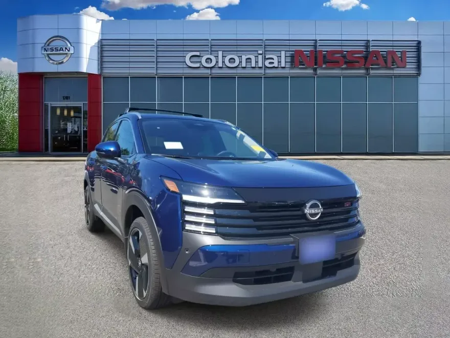 2025 Nissan Kicks SR photo 1