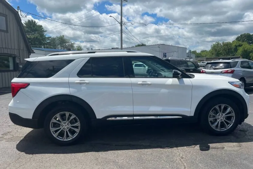 2021 Ford Explorer Limited photo 1