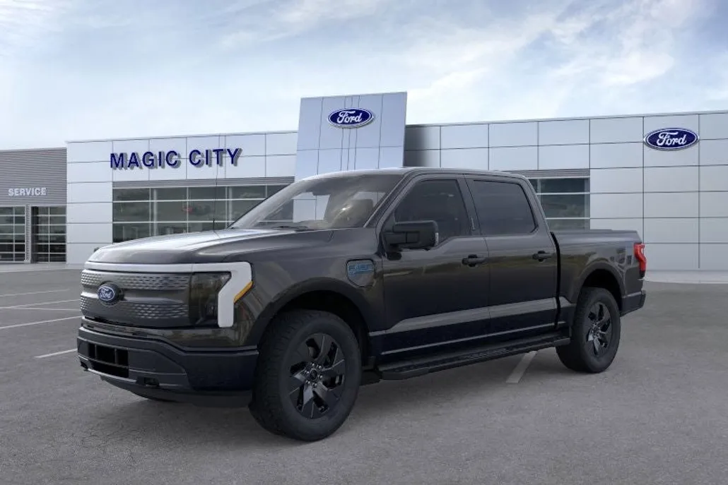 2024 Ford F-150 Lightning XLT photo 1