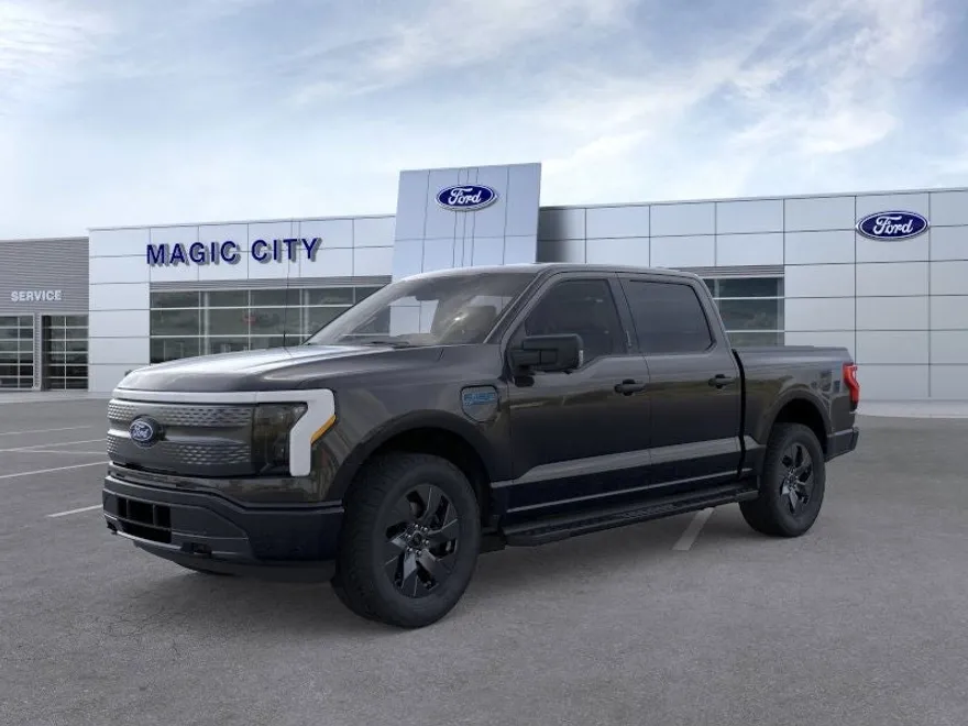 2024 Ford F-150 Lightning XLT photo 1