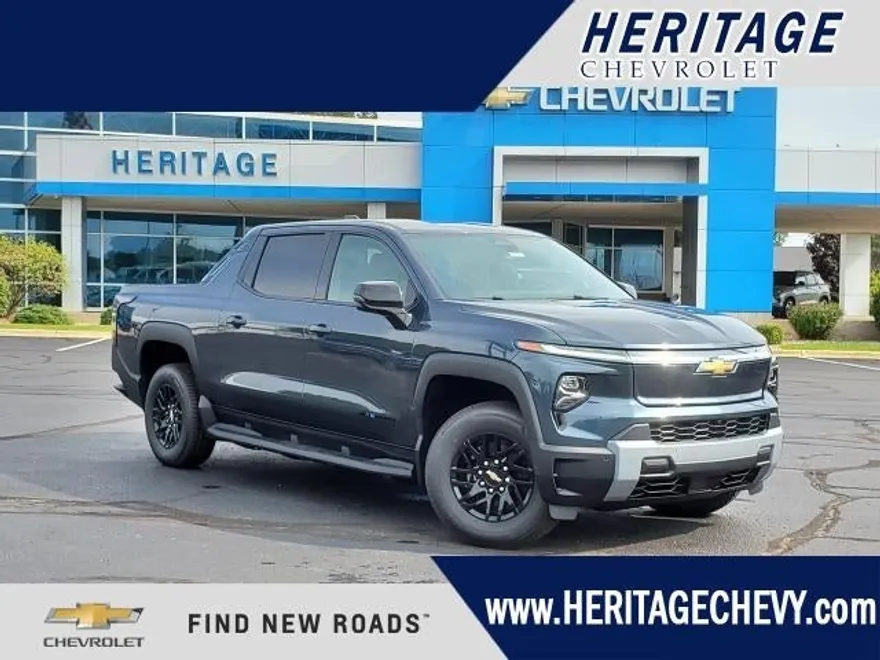 2026 Chevrolet Silverado photo 1