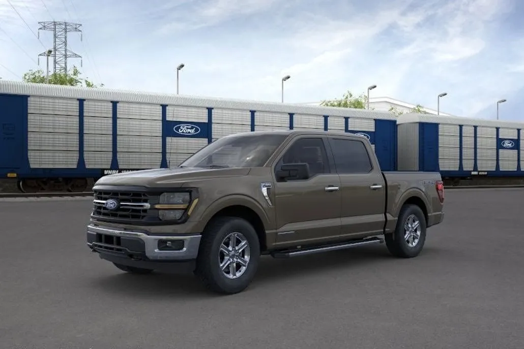 2025 Ford F-150 XLT photo 1