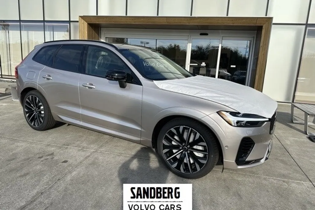 2026 Volvo XC60 Hybrid T8 photo 1
