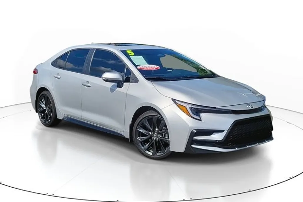 2025 Toyota Corolla XSE photo 1