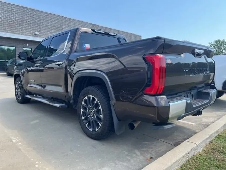 2022 Toyota Tundra Limited CrewMax photo 1