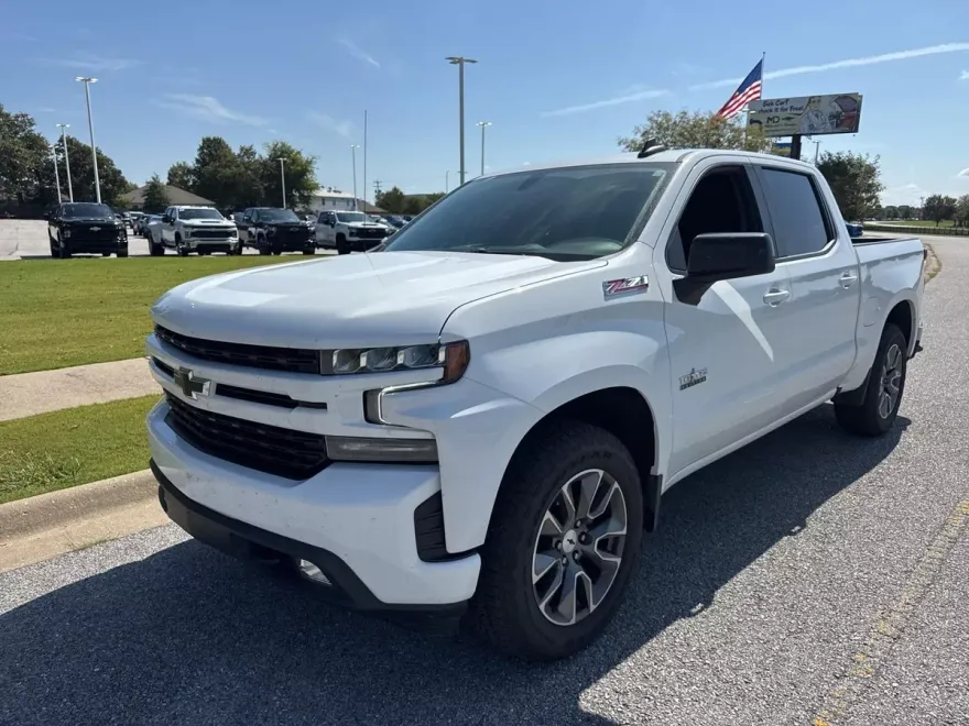 2021 Chevrolet Silverado 1500 RST photo 1
