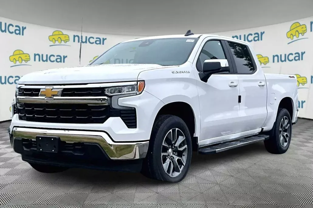 2025 Chevrolet Silverado 1500 LT photo 1