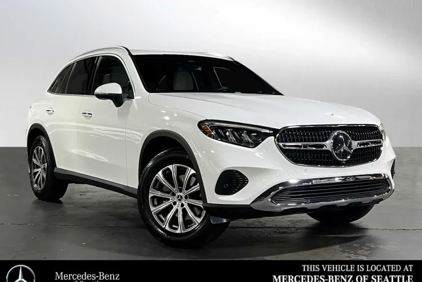2025 Mercedes Benz GLC 300 4MATIC photo 1