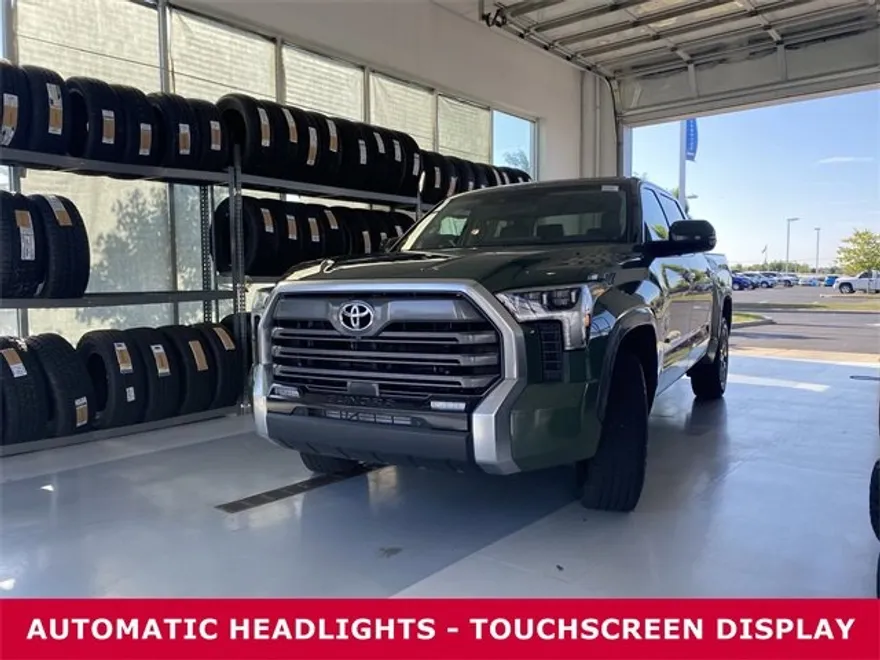 2022 Toyota Tundra Limited CrewMax photo 1