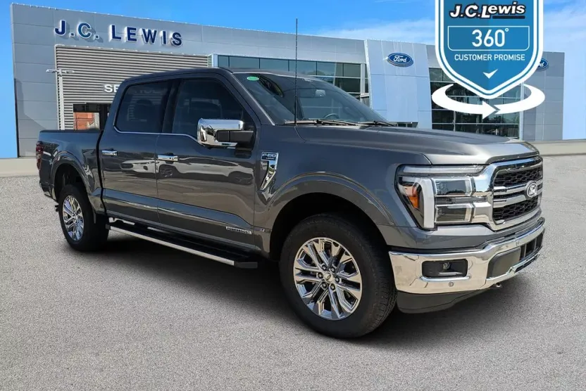 2025 Ford F-150 Lariat photo 1