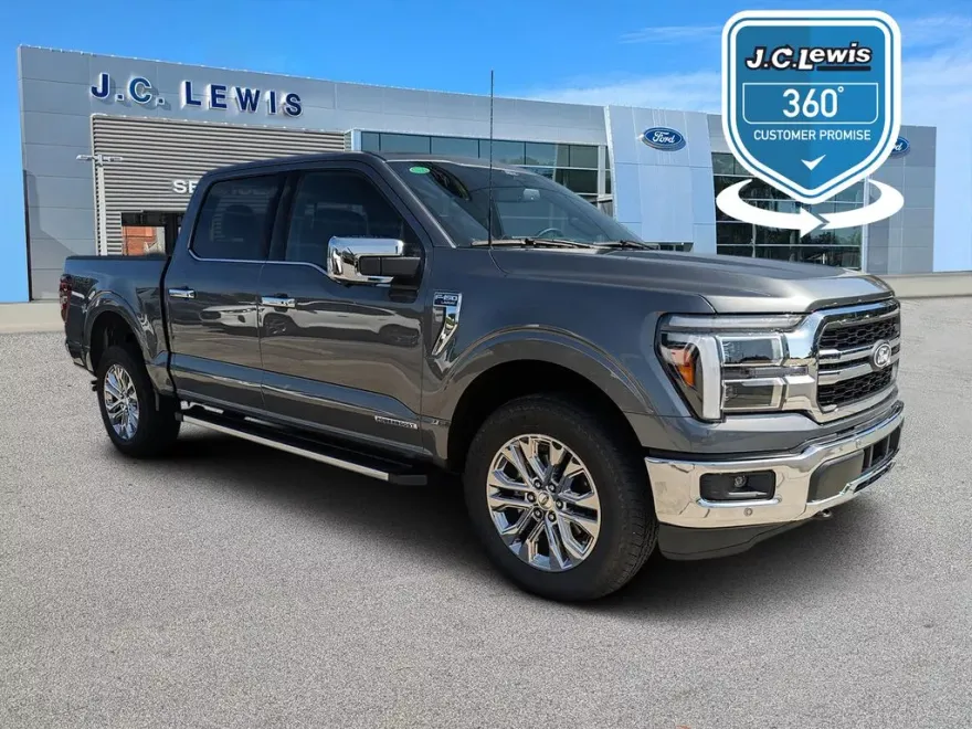 2025 Ford F-150 Lariat photo 1