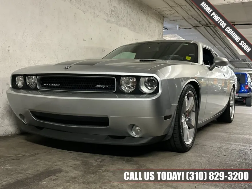 2009 Dodge Challenger SRT8 photo 1