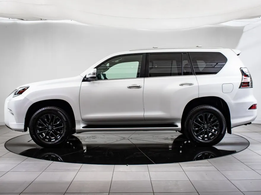 2023 Lexus GX 460 Premium photo 1