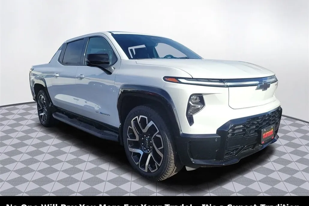 2024 Chevrolet Silverado EV RST photo 1
