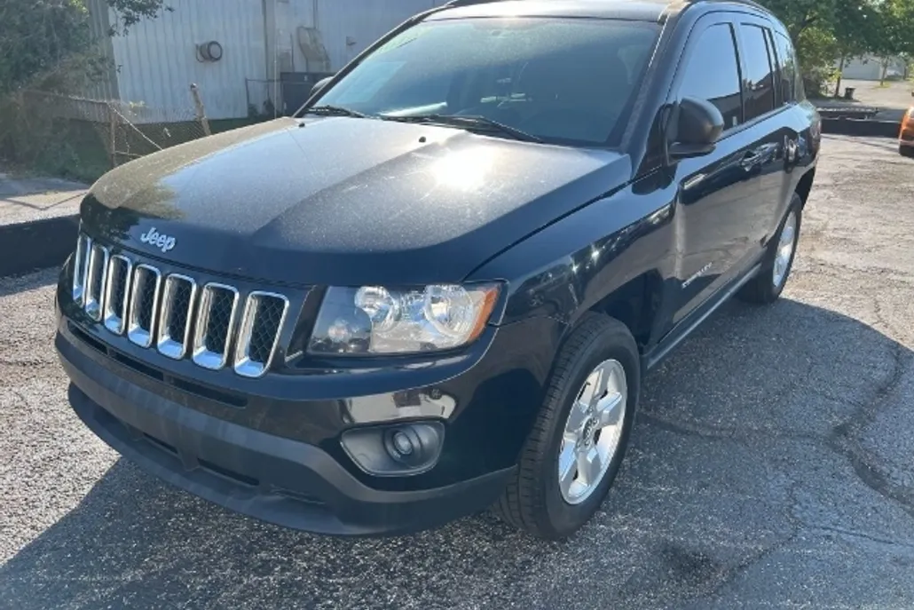 2015 Jeep Compass Sport photo 1