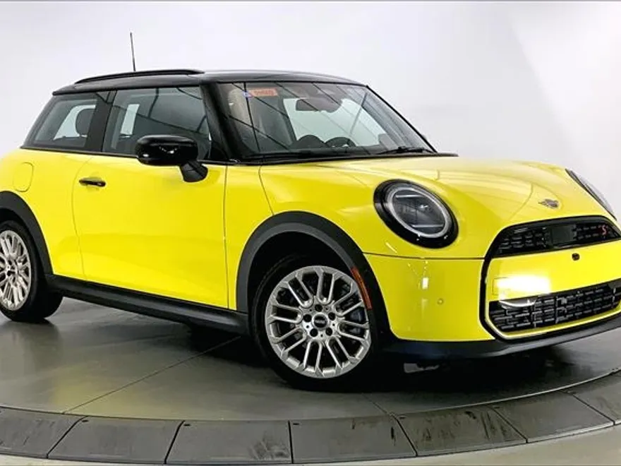 2025 Mini Cooper S Hardtop 2 Door photo 1
