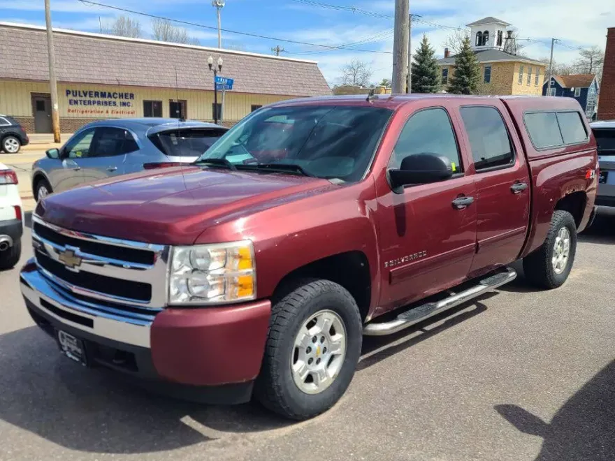 2009 Chevrolet Silverado 1500 LT photo 1