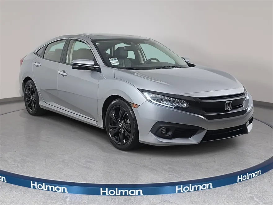 2018 Honda Civic Touring photo 1