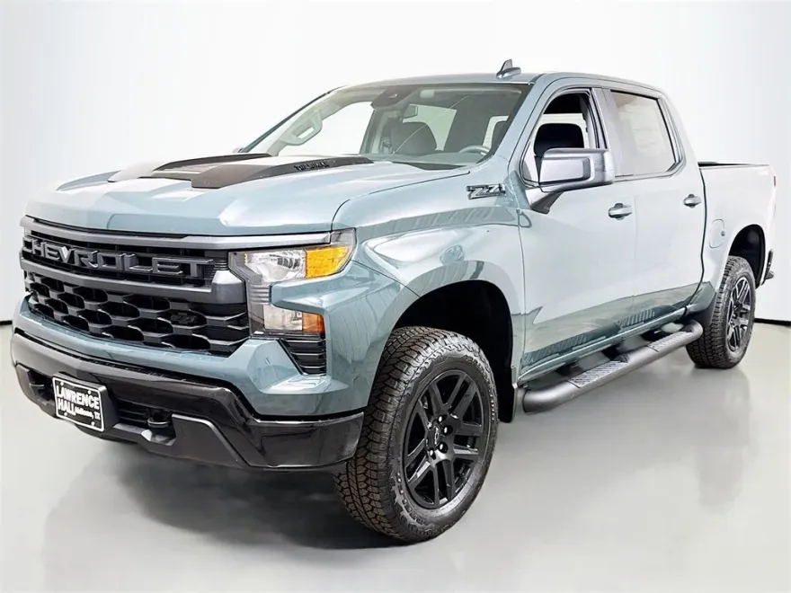 2026 Chevrolet Silverado 1500 Custom Trail Boss photo 1