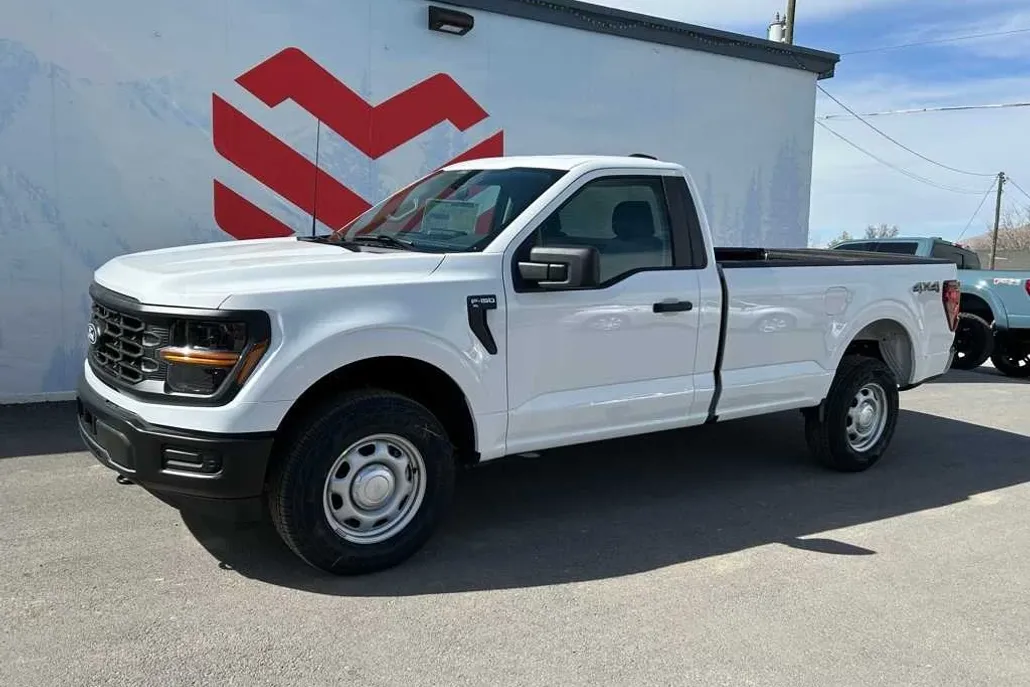 2025 Ford F-150 XL photo 1